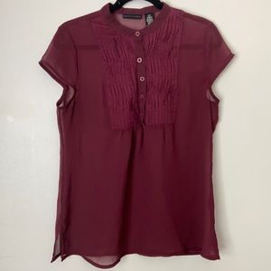 Maroon shortsleeve top